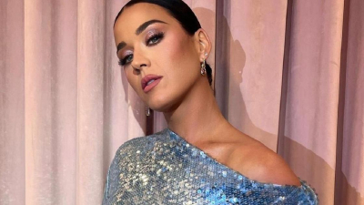 "Внеземная": Кэти Перри в образе инопланетянки удивила подписчиков