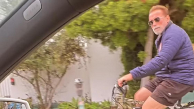 Живущий в США казахстанец похвастался, что встретил Шварценеггера на улице (видео)