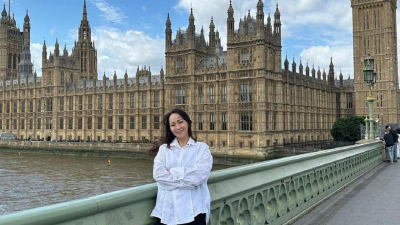 46-летняя Айгуль Иманбаева улетела учиться в Лондон (видео)