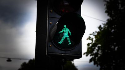 Почему в МВД отказались от поправки в ПДД, когда пешеходы пропускают автомобили