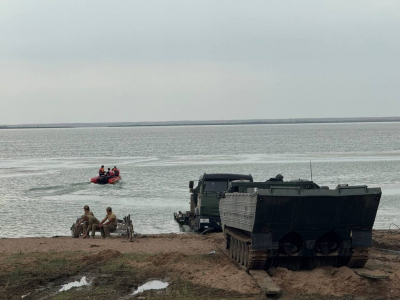 Дополнительные фрагменты военного вертолета нашли в Алматинской области