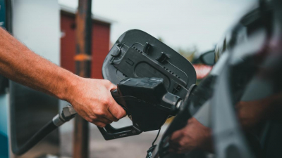 "Цена АИ-92 не должна превышать 205 тенге": какова ситуация с бензином в Казахстане