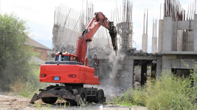 Очередной незаконный объект попал под снос в Алматы