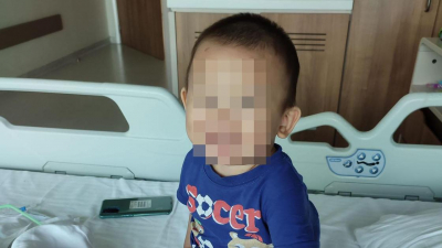 Нужно обследование: мальчик из Актобе третий год борется с раком крови