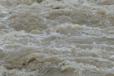 Плотину водохранилища прорвало в Алматинской области (ВИДЕО)