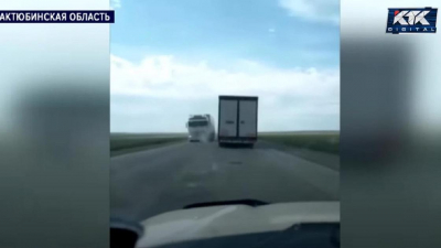 "С большим количеством мата": автолюбитель ославил актюбинскую трассу на весь Казахстан