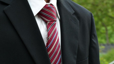 Бизнесмен обвинил акима в побоях в Павлодарской области