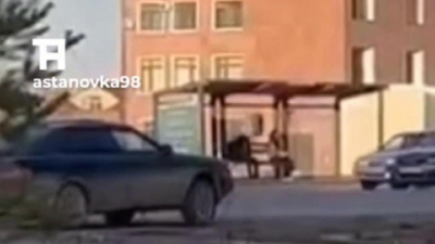 Колесо от машины отлетело в девушку в Астане: инцидент прокомментировали в полиции (видео)