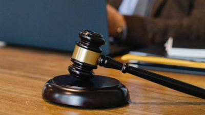 Токаев освободил от должности Светлану Жолманову и еще ряд судей