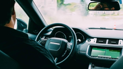 Полицейские ЗКО провели ночь с водителем в ожидании, пока он сдаст анализы