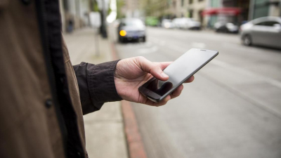 Полицейские попросили павлодарцев отнестись с пониманием к проверке телефонов