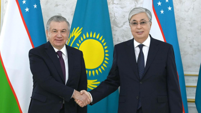 Токаев поздравил президента Узбекистана Шавката Мирзиеева с днем рождения