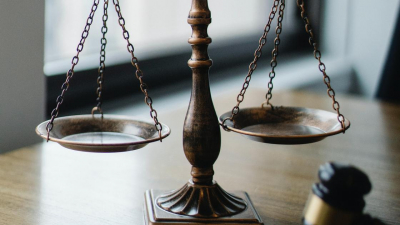 Судью из Талдыкоргана проверяют после жалоб о том, что он якобы ездил за рулем пьяным