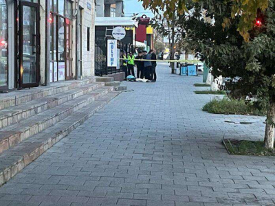 Мужчина скончался от удара в голову в Шымкенте