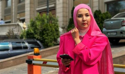 "Блогерлер шешіп жатыр": Айдана Меденова орамалын қайта шешпек пе?