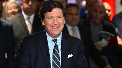 Экс-ведущий Fox News Карлсон сообщил о планах запустить свое шоу в Twitter