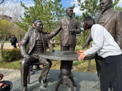 Таза Қазақстан: в Астане занялись благоустройством памятников