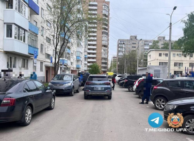 В Уфе водитель иномарки во дворе дома сбил 10-летнего мальчика: ребенок доставлен в больницу  