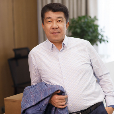 Помощь женщинам &ndash; помощь семьям: как KMF поддерживает бизнес-леди