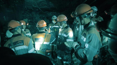 Военнослужащие РгК "Астана" спустились в шахту "АрселорМиттал Темиртау"