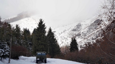 Блокпосты выставили в горах Алматы из-за возможного схода лавин