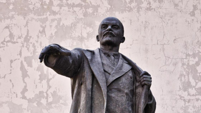 "Решать жителям города": Серик Шапкенов о памятнике Ленину в одном из районов Атырау