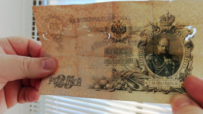 Столетнюю заначку нашел реставратор в солдатском мундире