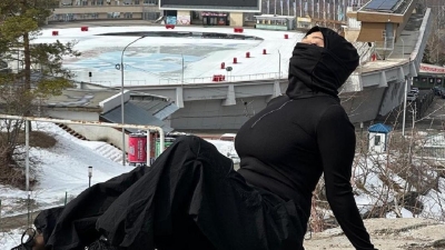 &quot;Зачем так пугать людей?&quot;: моралисты пристыдили Мадину Садвакасову за наряд