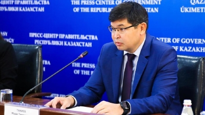 Глава государства освободил Мади Такиева от должности