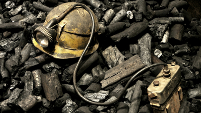 Пожар на шахте &laquo;АрселорМиттал Темиртау&raquo; до сих пор не потушили