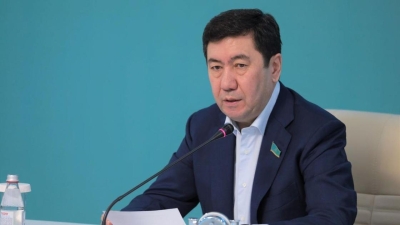 Ерлан Кошанов вновь избран спикером мажилиса