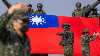 Тайвань сообщил о присутствии военных самолетов и кораблей Китая вокруг острова