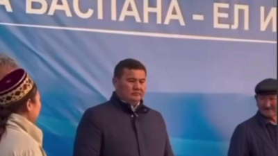 "Вырезали нужные себе кадры": аким Кызылординской области о нашумевшем видео с его участием