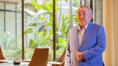 Болат Назарбаев лишился авторынка "Барыс"