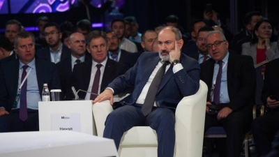 Президент Азербайджана и премьер Армении устроили перепалку на саммите ЕАЭС