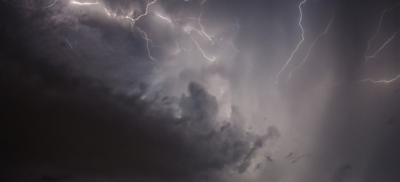 Грозы, град, заморозки: штормовое предупреждение в регионах Казахстана