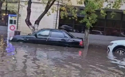 Почти две месячные нормы осадков выпали в Караганде за час &ndash; аким (ВИДЕО)