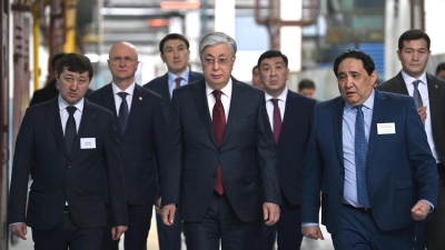 Токаев заявил, что нужно увеличивать долю отечественной машиностроительной продукции