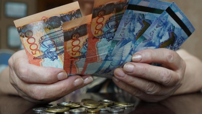 Могут ли оформить спецсоцвыплату казахстанцы, которые уже не заняты на вредной работе