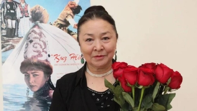 Меруерт Утекешева сохранила цветы, подаренные мужем на съемках фильма &quot;Кыз-Жибек&quot;
