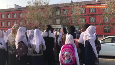 В Казахстане вновь вспыхнули споры вокруг ношения хиджаба в школах