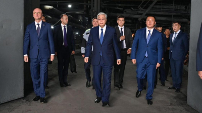 Токаев проверил, как готовятся к отопительному сезону в Экибастузе (фото)