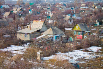 А на даче жизнь течет иначе