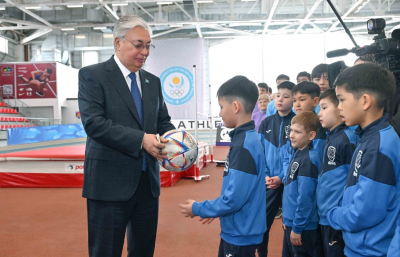 Токаев знакомится с перспективами спортивного развития в Казахстане
