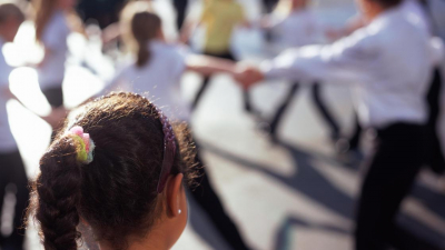 Сон на полу и мужчины в сауне: детский лагерь близ Алматы возмутил родителей